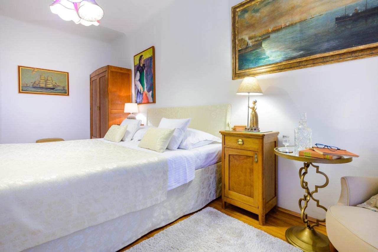Guest House Flores ดูบรอฟนิก ภายนอก รูปภาพ